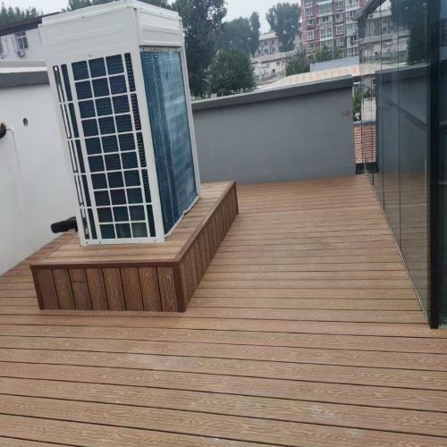 广东省阳台塑木地板施工改造工程案例