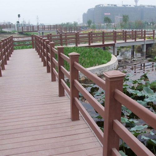 广东省湿地公园木塑栈道护栏施工案例